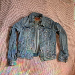 levi's denim jacket
